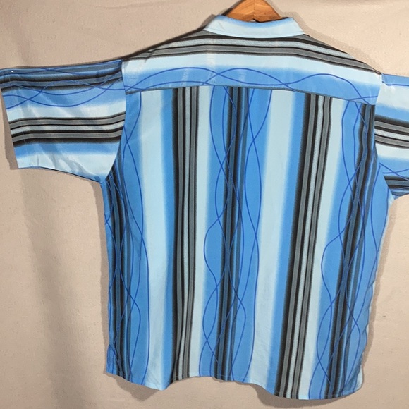 NWOT Gachu silky blue button down Sz 2XL - Picture 2 of 5